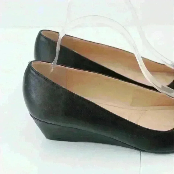 Adrienne Vittadini Palmer Black Faux Leather Wedge Pumps Heels Size 7.5 M - Picture 5 of 8